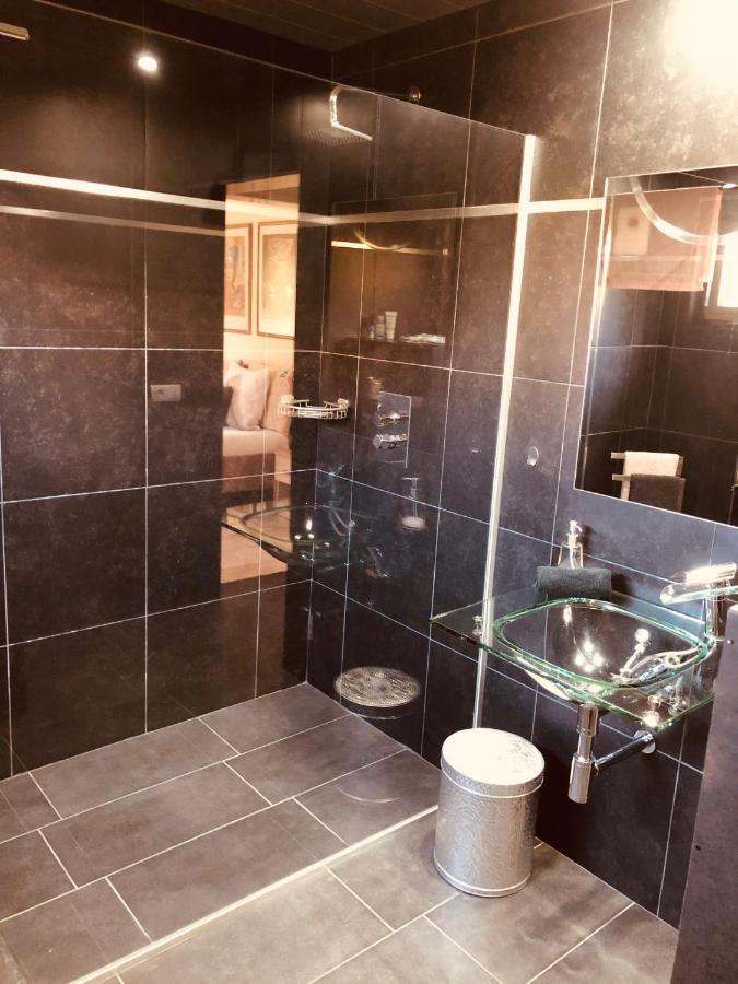 Justb Hotell Riemst Exteriör bild